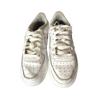 Nike Air Force 1 Youth Size 6Y White Sneakers – Gently Used – Classic Style